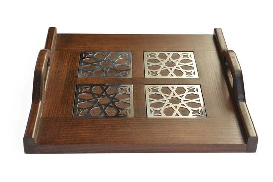 Wooden tray with 4 coasters